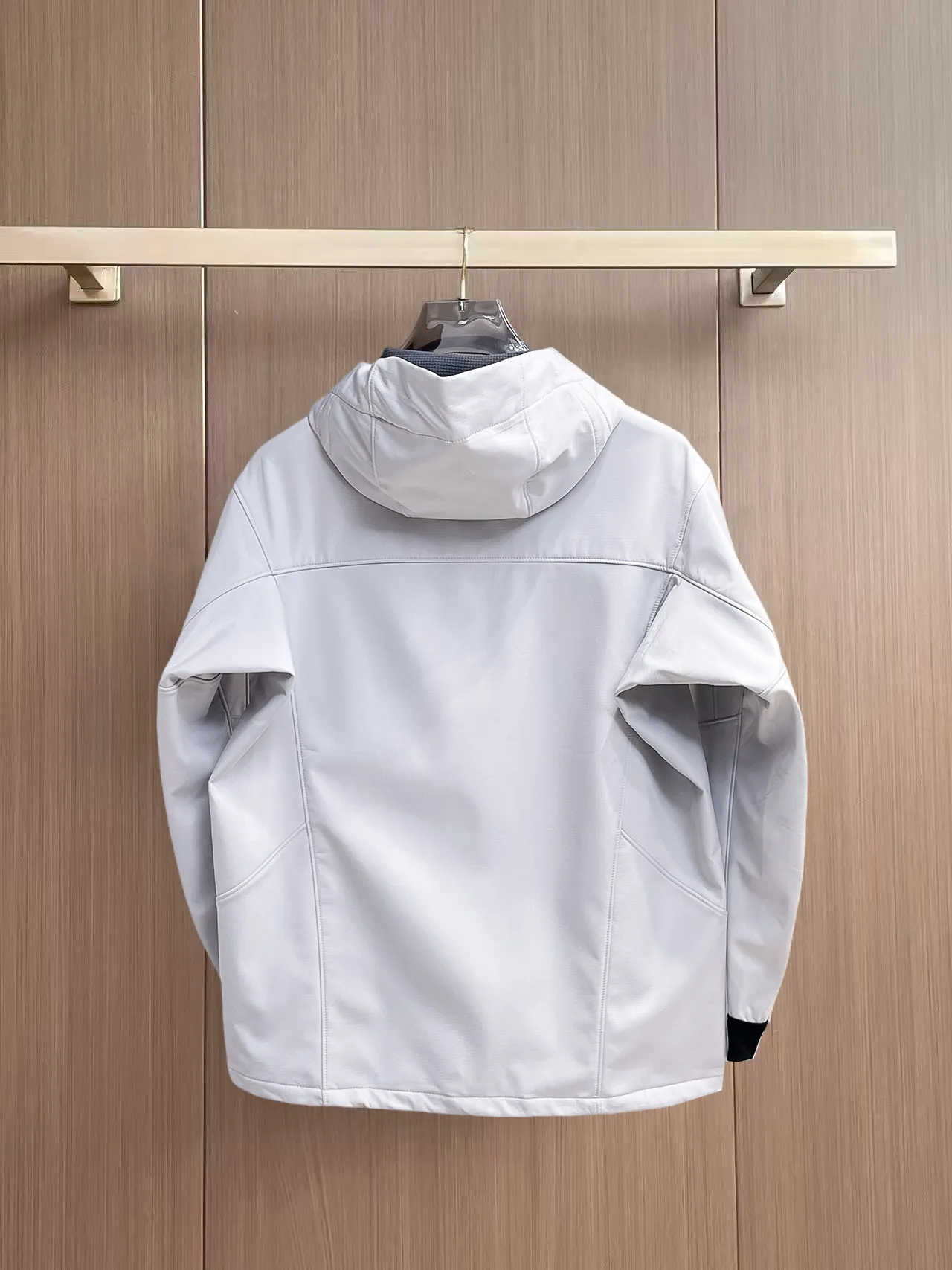 Same Style， ， 2026 New Arrival ， Original Premium Breathable ， ， ， Quality。 ， Sizes：M～3XL，